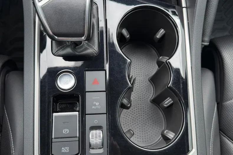 Volkswagen Touareg din 2020 cu 121.000 km - oferta VOL220181 - foto 25