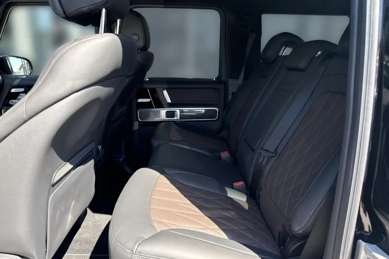 Mercedes-Benz G (Clasa G) din 2024 cu 3.711 km - oferta MER220188 - foto 17