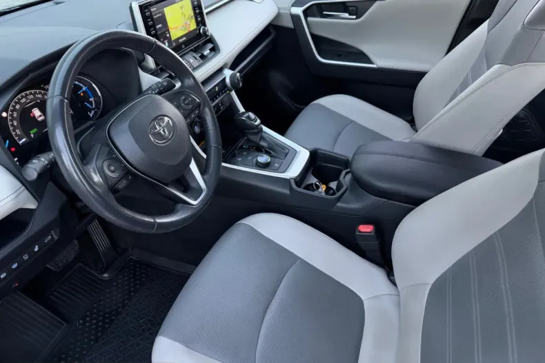 Toyota RAV4 din 2021 cu 65.032 km - oferta TOY220191 - foto 10