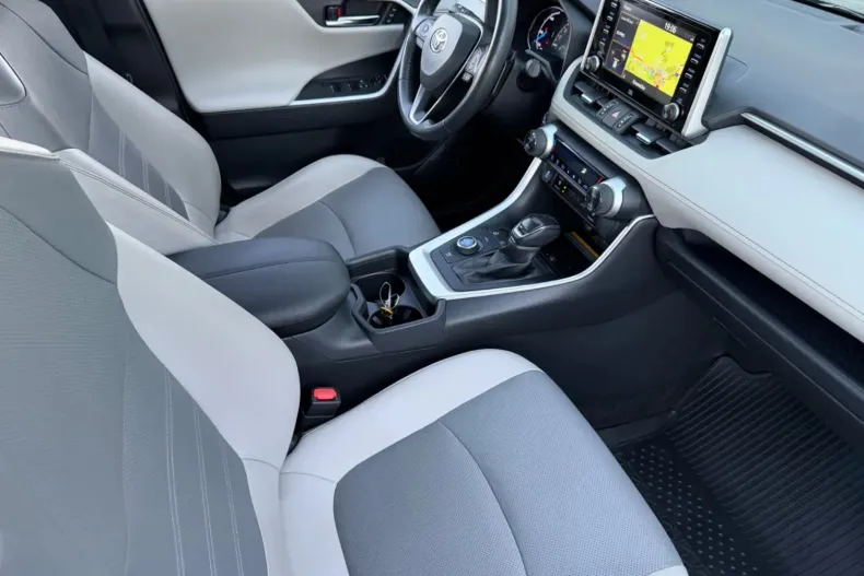 Toyota RAV4 din 2021 cu 65.032 km - oferta TOY220191 - foto 17