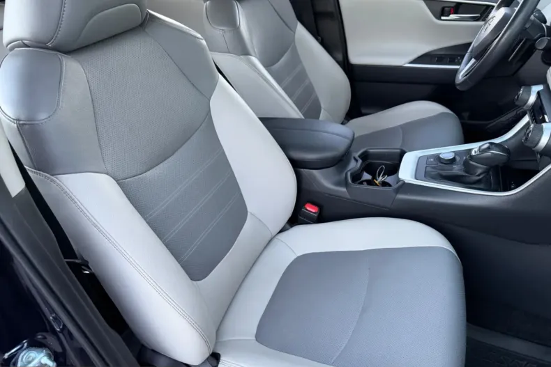 Toyota RAV4 din 2021 cu 65.032 km - oferta TOY220191 - foto 18