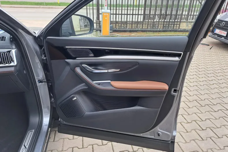 BYD Seal U din 2025 cu 20 km - oferta BYD220193 - foto 15