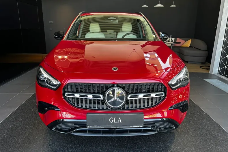 Mercedes-Benz GLA (Clasa GLA) din 2026 cu 6 km - oferta MER220198 - foto 1