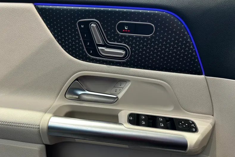 Mercedes-Benz GLA (Clasa GLA) din 2026 cu 6 km - oferta MER220198 - foto 8