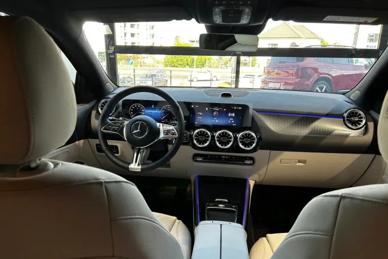 Mercedes-Benz GLA (Clasa GLA) din 2026 cu 6 km - oferta MER220198 - foto 12