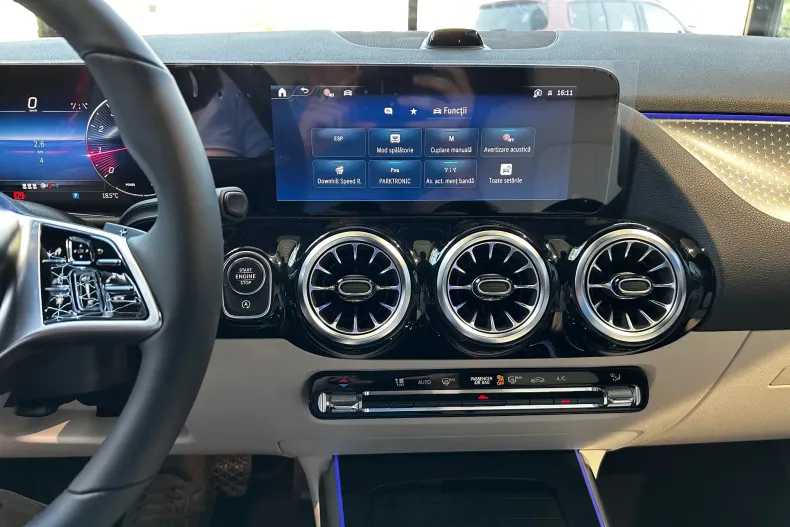 Mercedes-Benz GLA (Clasa GLA) din 2026 cu 6 km - oferta MER220198 - foto 16