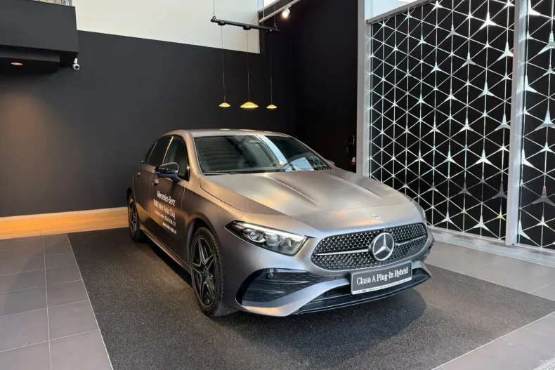 Mercedes-Benz A 250 (Clasa A) din 2023 cu 22.500 km - oferta MER220200 - foto 2