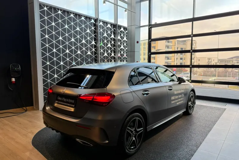 Mercedes-Benz A 250 (Clasa A) din 2023 cu 22.500 km - oferta MER220200 - foto 4