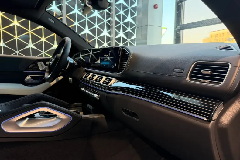 Mercedes-Benz GLE Coupe (Clasa GLE) din 2025 cu 11 km - oferta MER220201 - foto 13