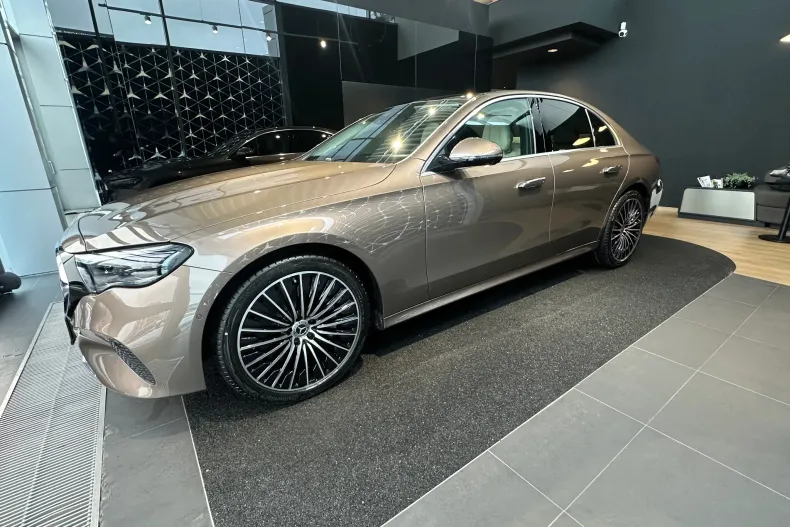 Mercedes-Benz E (Clasa E) din 2025 cu 3.000 km - oferta MER220202 - foto 7