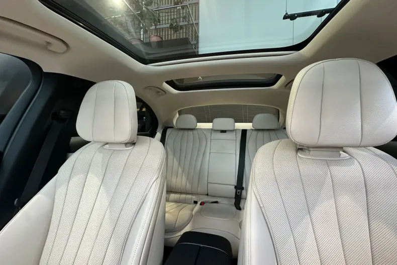 Mercedes-Benz E (Clasa E) din 2025 cu 3.000 km - oferta MER220202 - foto 13