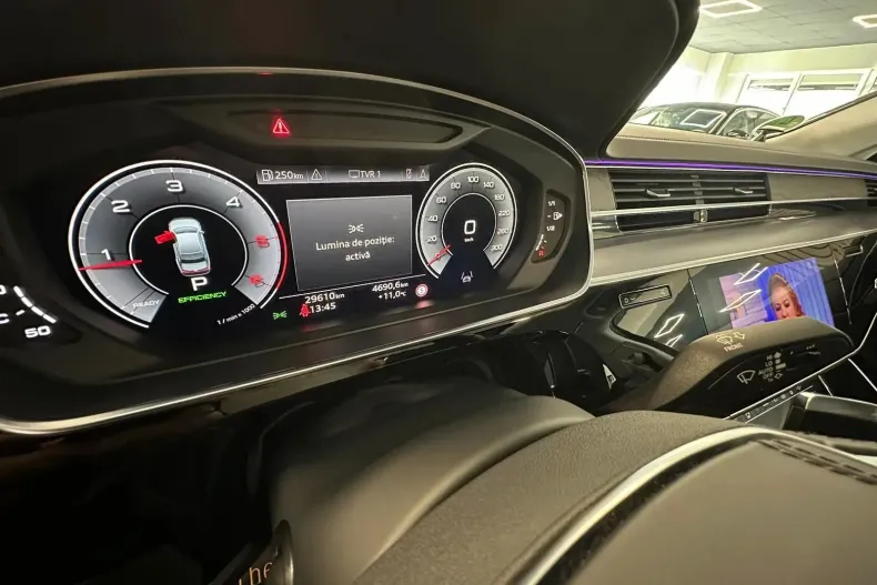 Audi A8 din 2022 cu 42.828 km - oferta AUD220205 - foto 11