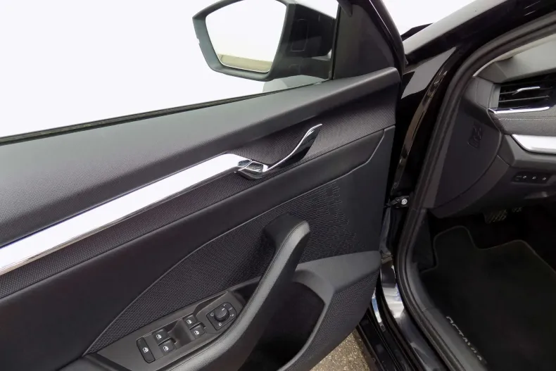 Skoda Octavia din 2023 cu 98.483 km - oferta SKO220212 - foto 12