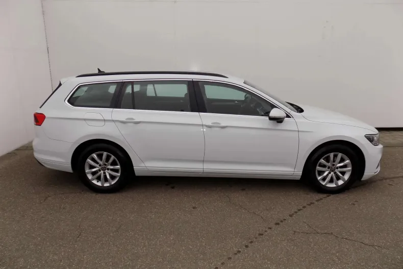 Volkswagen Passat din 2022 cu 138.857 km - oferta VOL220213 - foto 6