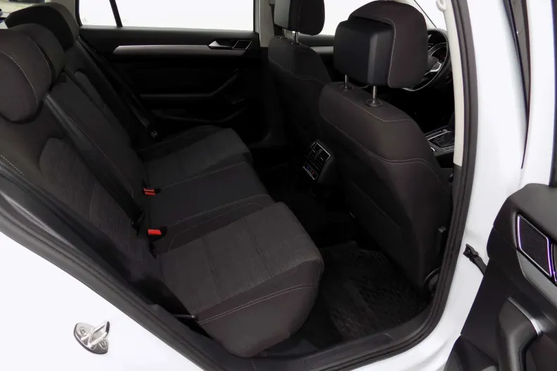 Volkswagen Passat din 2022 cu 138.857 km - oferta VOL220213 - foto 22