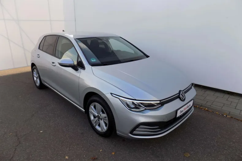 Volkswagen Golf din 2023 cu 64.623 km - oferta VOL220215 - foto 8