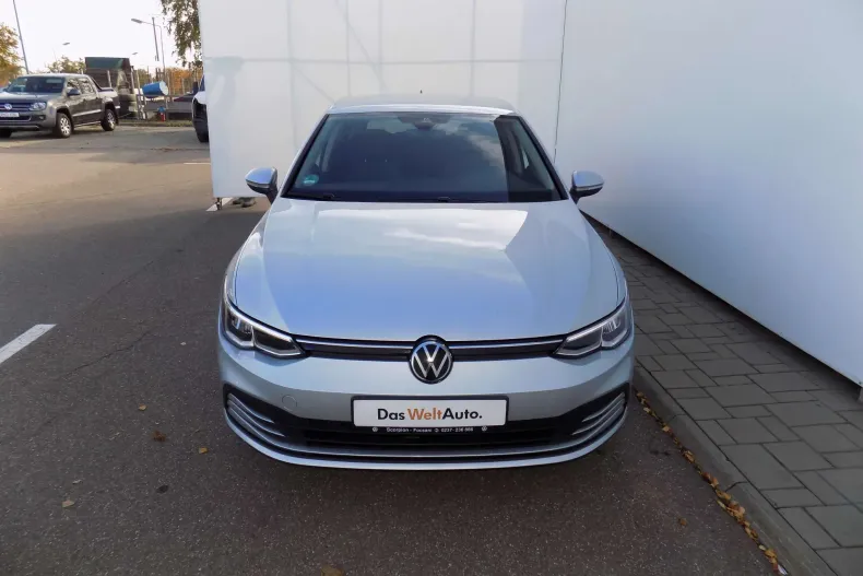Volkswagen Golf din 2023 cu 64.623 km - oferta VOL220215 - foto 9