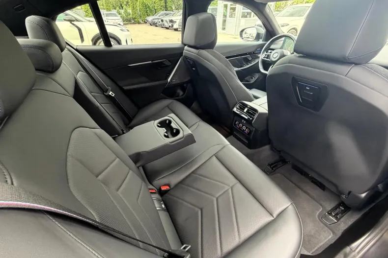 BMW 520d (Seria 5) din 2024 cu 16.500 km - oferta BMW220216 - foto 22
