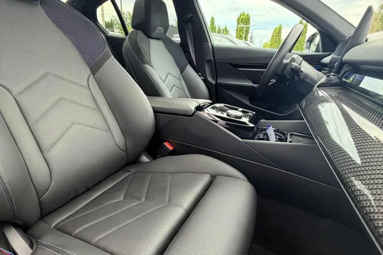 BMW 520d (Seria 5) din 2024 cu 16.500 km - oferta BMW220216 - foto 24