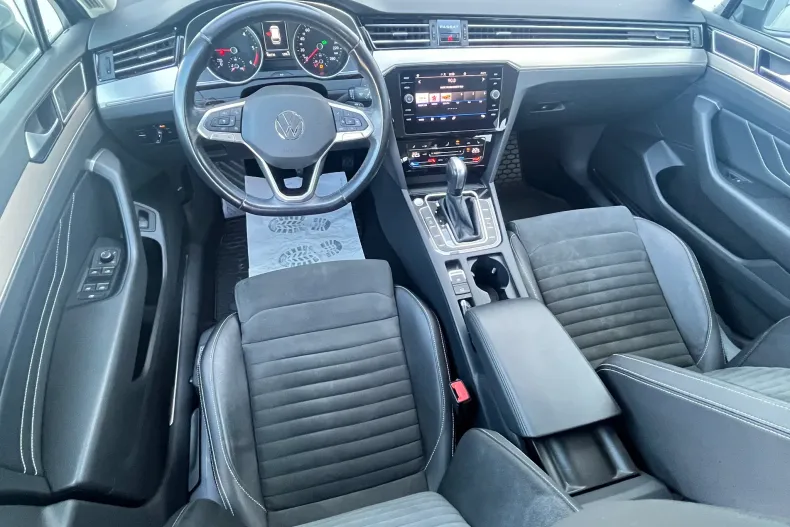 Volkswagen Passat din 2022 cu 108.736 km - oferta VOL220239 - foto 9