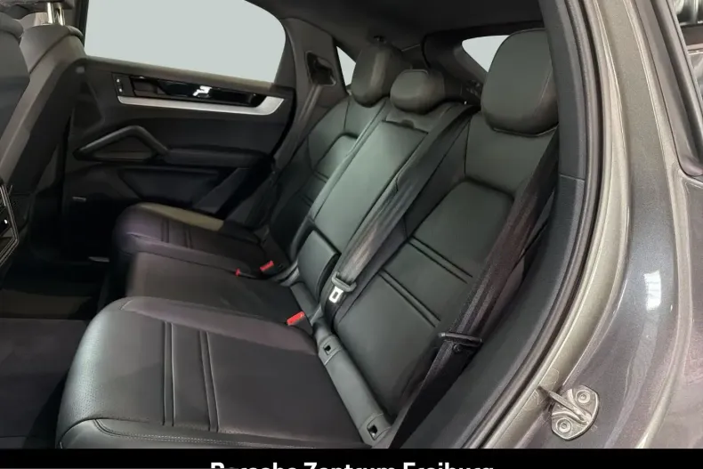 Porsche Cayenne din 2024 cu 20.400 km - oferta POR220244 - foto 11