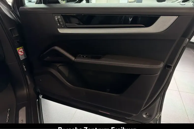 Porsche Cayenne din 2024 cu 20.400 km - oferta POR220244 - foto 27