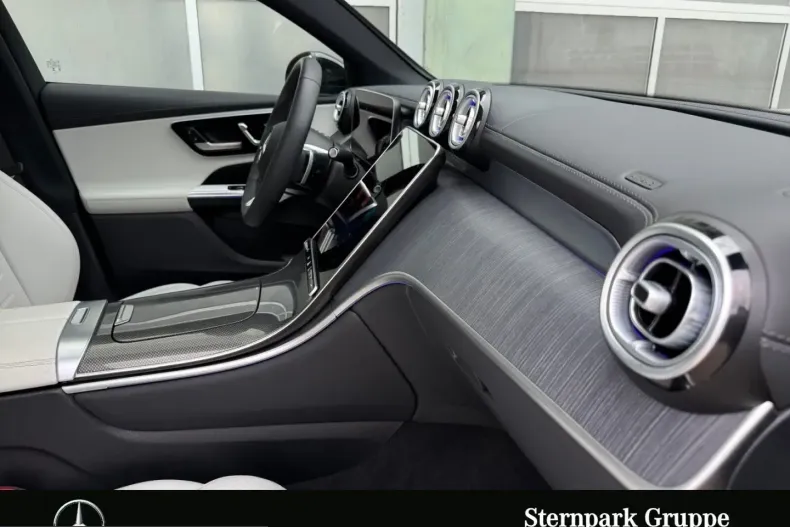 Mercedes-Benz GLC 300 (Clasa GLC) din 2025 cu 12.590 km - oferta MER220253 - foto 21