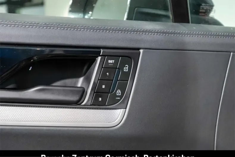Porsche Cayenne din 2024 cu 25.793 km - oferta POR220256 - foto 30