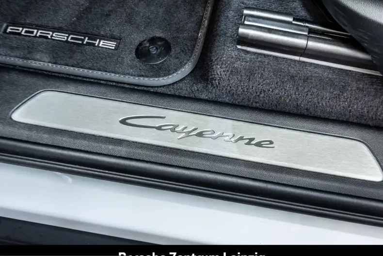 Porsche Cayenne din 2024 cu 9.705 km - oferta POR220257 - foto 22