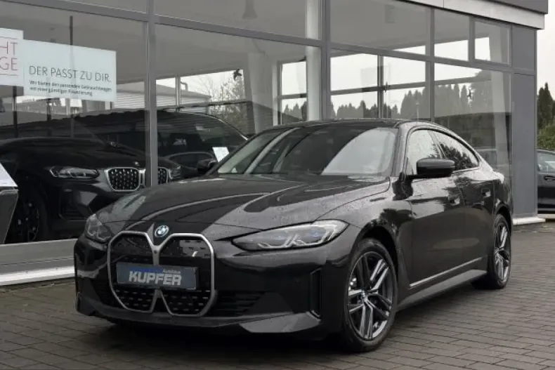BMW i4 (Seria 4) din 2023 cu 28.990 km - oferta BMW220259 - foto 1