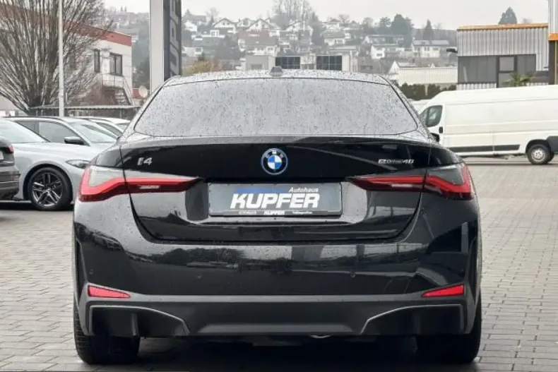 BMW i4 (Seria 4) din 2023 cu 28.990 km - oferta BMW220259 - foto 4