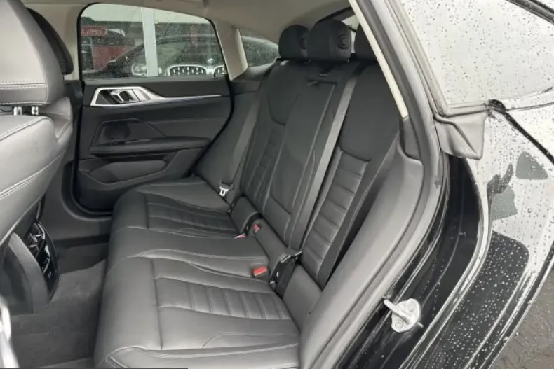 BMW i4 (Seria 4) din 2023 cu 28.990 km - oferta BMW220259 - foto 9