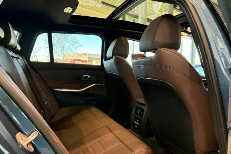 BMW M340i (Seria 3) din 2025 cu 16.665 km - oferta BMW220273 - foto 27