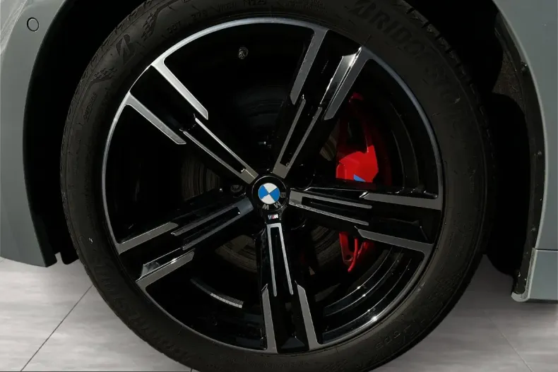 BMW M340d (Seria 3) din 2025 cu 15.900 km - oferta BMW220274 - foto 6