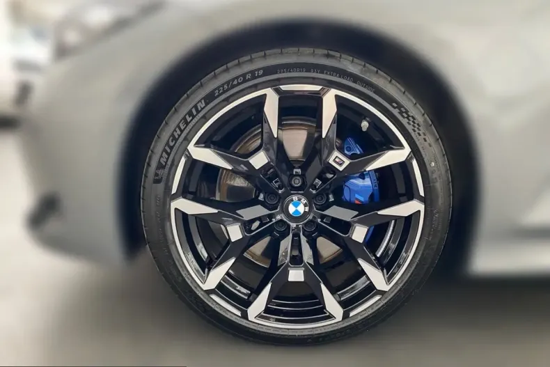 BMW M340i (Seria 3) din 2025 cu 13.100 km - oferta BMW220276 - foto 6
