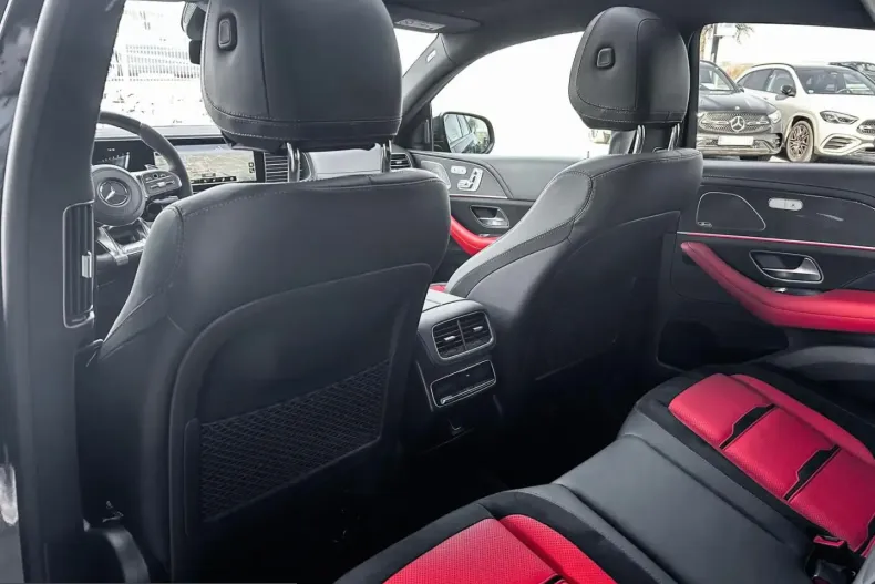 Mercedes-Benz GLE 63 AMG (Clasa GLE) din 2023 cu 45.390 km - oferta MER220281 - foto 17