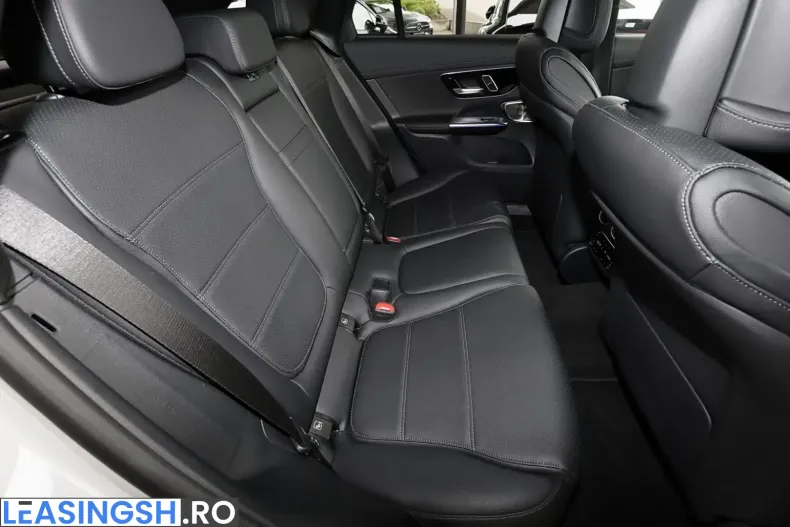 Mercedes-Benz GLC 300 (Clasa GLC) din 2023 cu 9.560 km - oferta MER220287 - foto 6