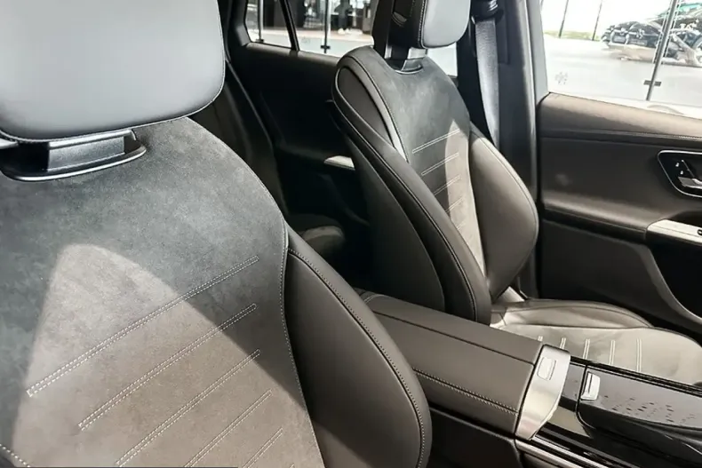 Mercedes-Benz GLC 300 (Clasa GLC) din 2025 cu 2.700 km - oferta MER220297 - foto 15