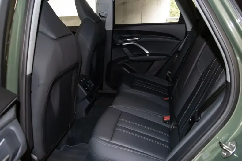 Audi Q5 din 2025 cu 5.052 km - oferta AUD220309 - foto 11