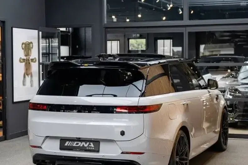 Land Rover Range Rover Sport din 2025 cu 9.982 km - oferta LAN220321 - foto 23