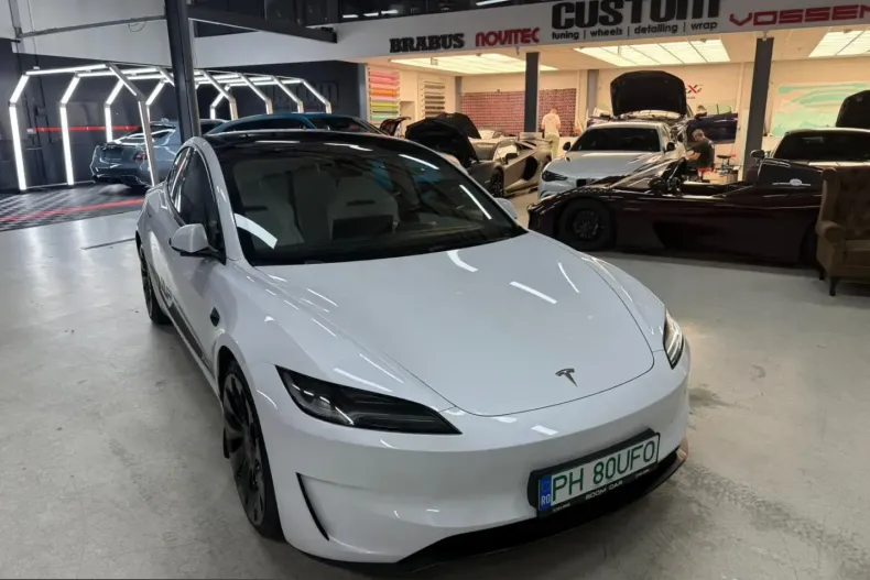 Tesla Model 3 din 2024 cu 23.000 km - oferta TES220324 - foto 1
