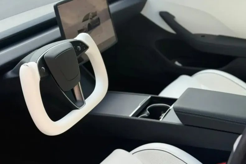 Tesla Model 3 din 2024 cu 23.000 km - oferta TES220324 - foto 11