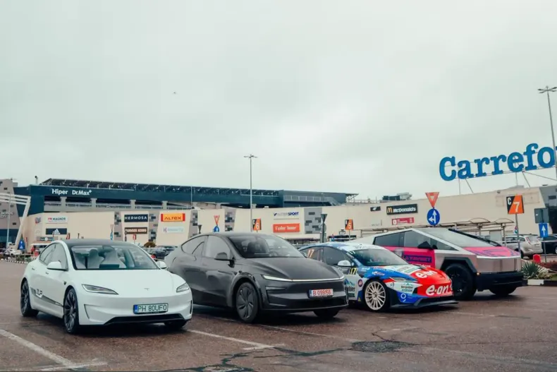 Tesla Model 3 din 2024 cu 23.000 km - oferta TES220324 - foto 14