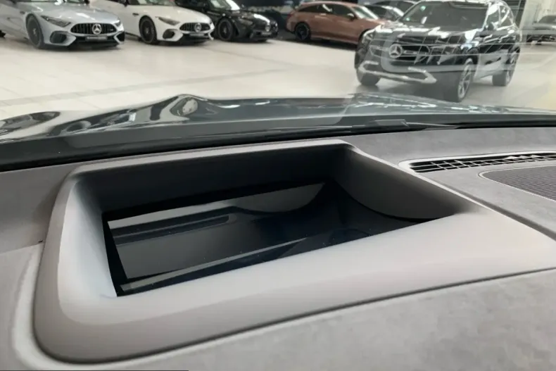 Mercedes-Benz EQS SUV din 2025 cu 18.939 km - oferta MER220335 - foto 19