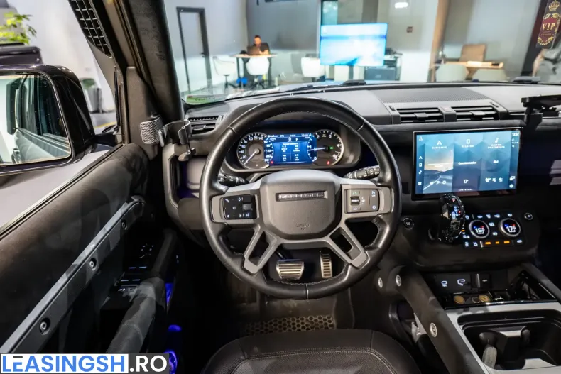 Land Rover Defender din 2023 cu 58.000 km - oferta LAN220338 - foto 23