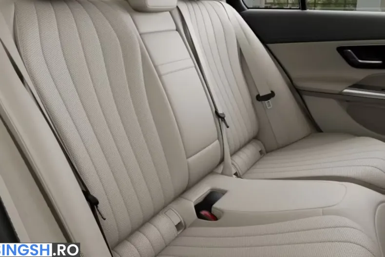 Mercedes-Benz E 300 (Clasa E) din 2025 cu 14.414 km - oferta MER220340 - foto 7
