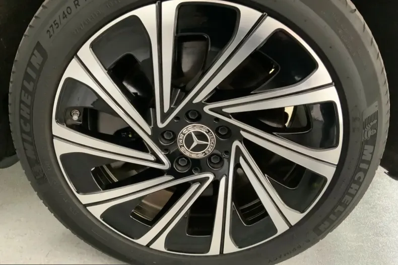 Mercedes-Benz E 300 (Clasa E) din 2024 cu 38.130 km - oferta MER220341 - foto 8