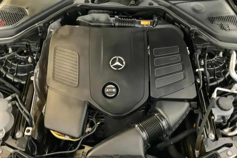 Mercedes-Benz E 300 (Clasa E) din 2024 cu 38.130 km - oferta MER220341 - foto 13