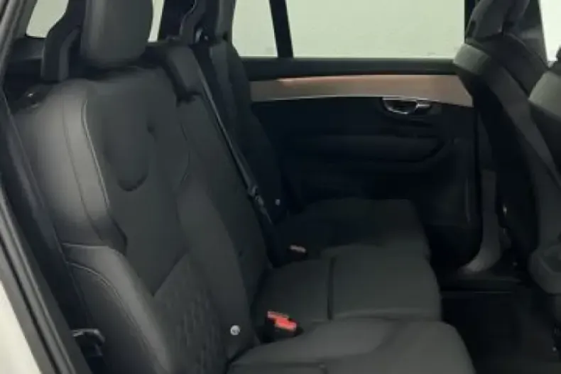 Volvo XC90 din 2025 cu 29.987 km - oferta VOL220345 - foto 9
