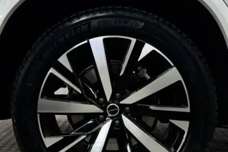 Volvo XC90 din 2025 cu 29.987 km - oferta VOL220345 - foto 11